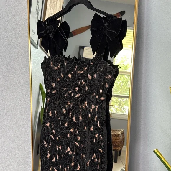 House of CB 'Tiff' Black Velvet Lace Maxi Dress NWT